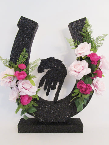 Large Horseshoe Centerpiece - Designs by Ginny