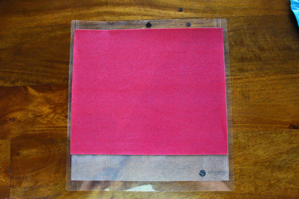 heat transfer vinyl on cutting mat