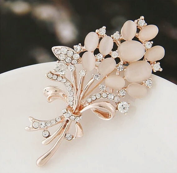Wedding pin Flowers brooch