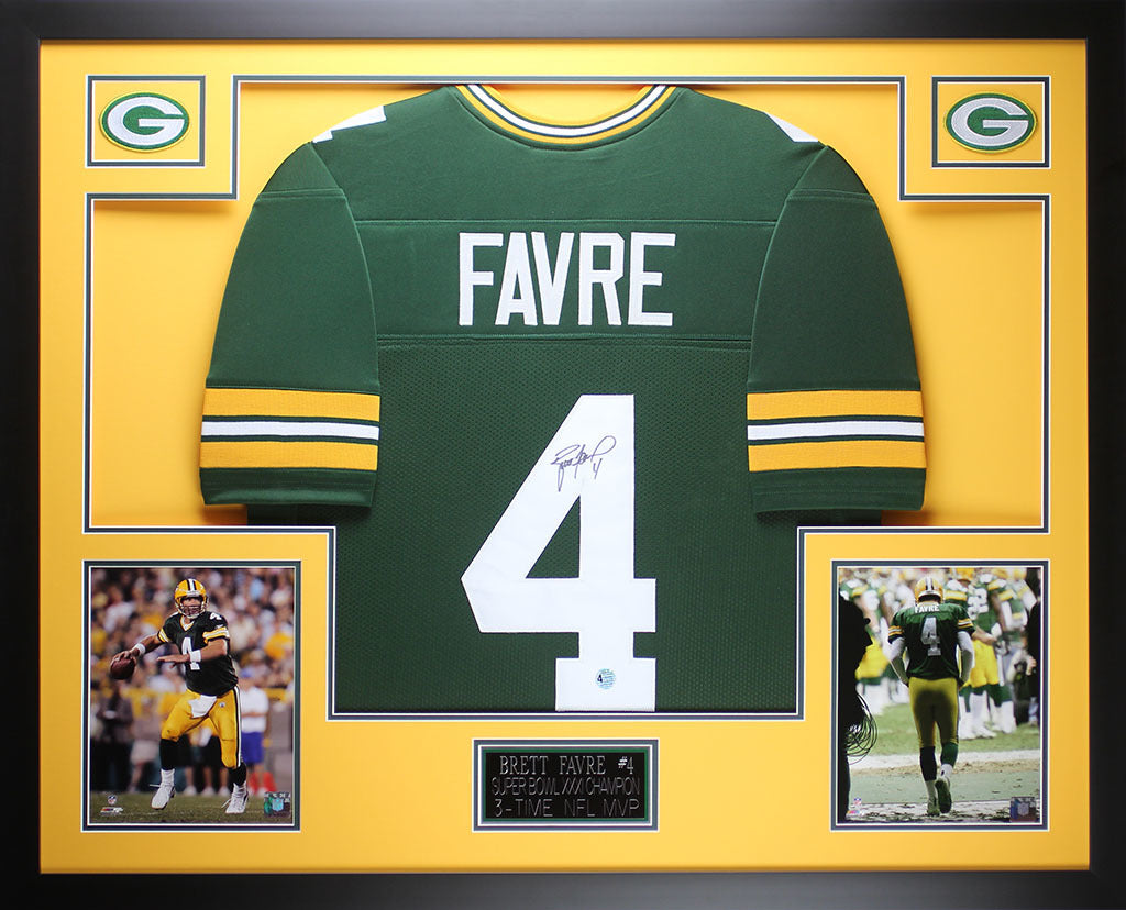 Framed Packers Jersey Favre COA (D2-3 