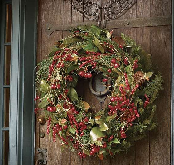 Over-the-door wreath hanger