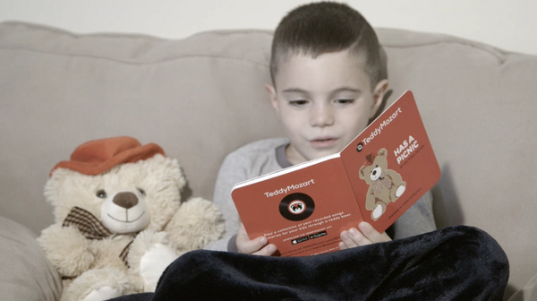 TeddyMozart helps kids read with your voice