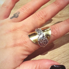 Spoon Ring worn by Jasmine Kara