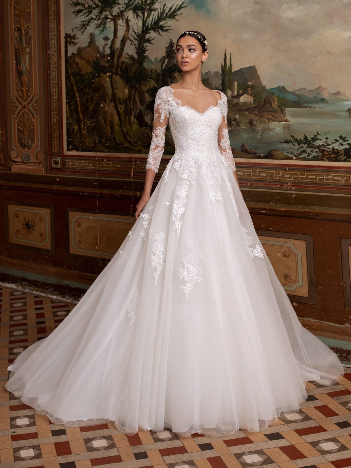 Classic Romantic Dresses For Your Classic Romantic Wedding| Misdress