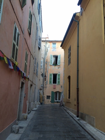 St Tropez streets