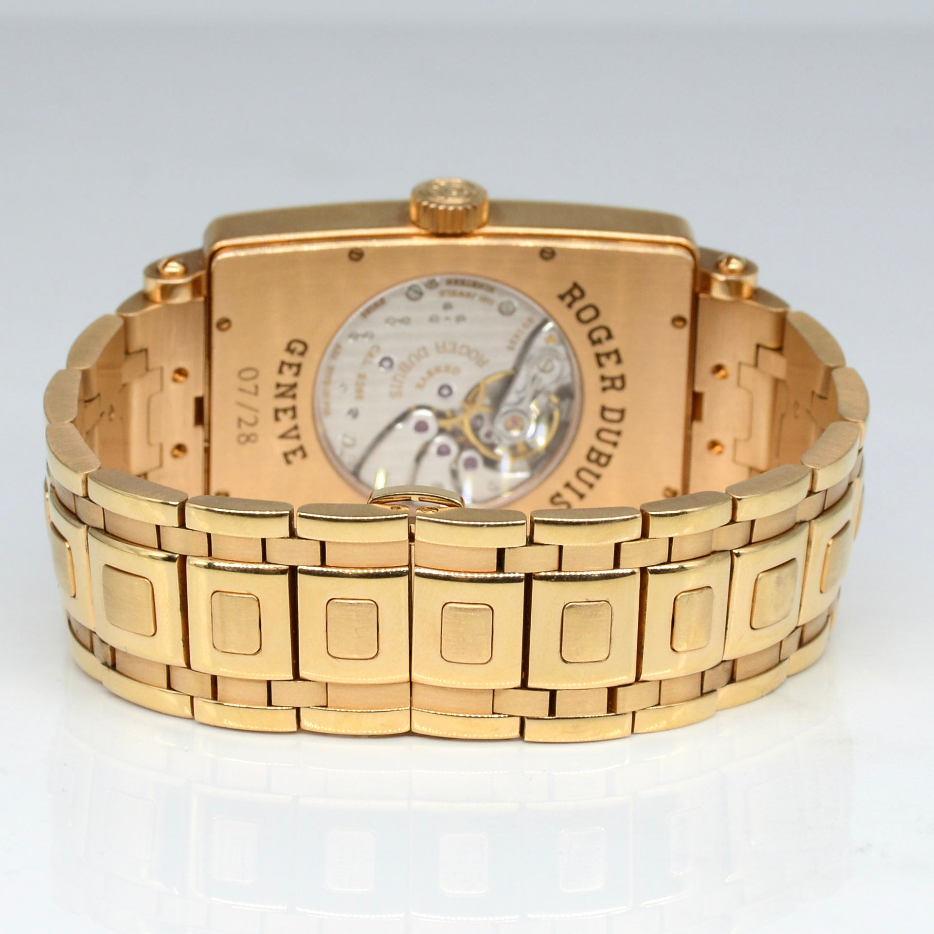 'Roger Dubuis' Bulletin D'Observatoire Diamond Watch | 7.5