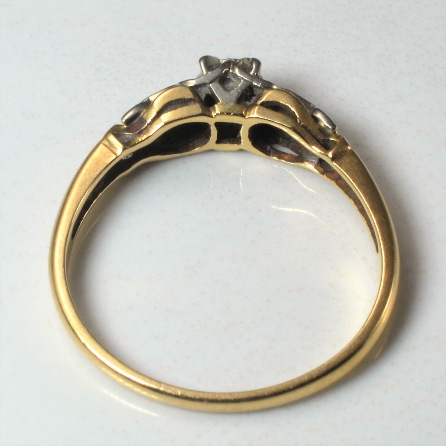 Retro Three Stone Diamond Ring | 0.09ctw | SZ 7.75 |