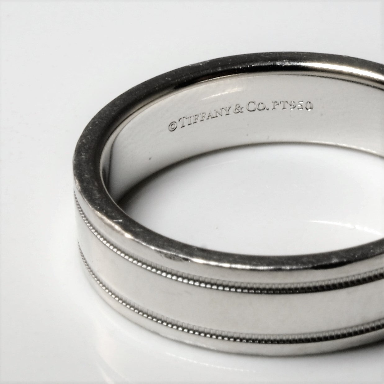 TIFFANY & CO. Tiffany Together Milgrain Band Ring in Platinum