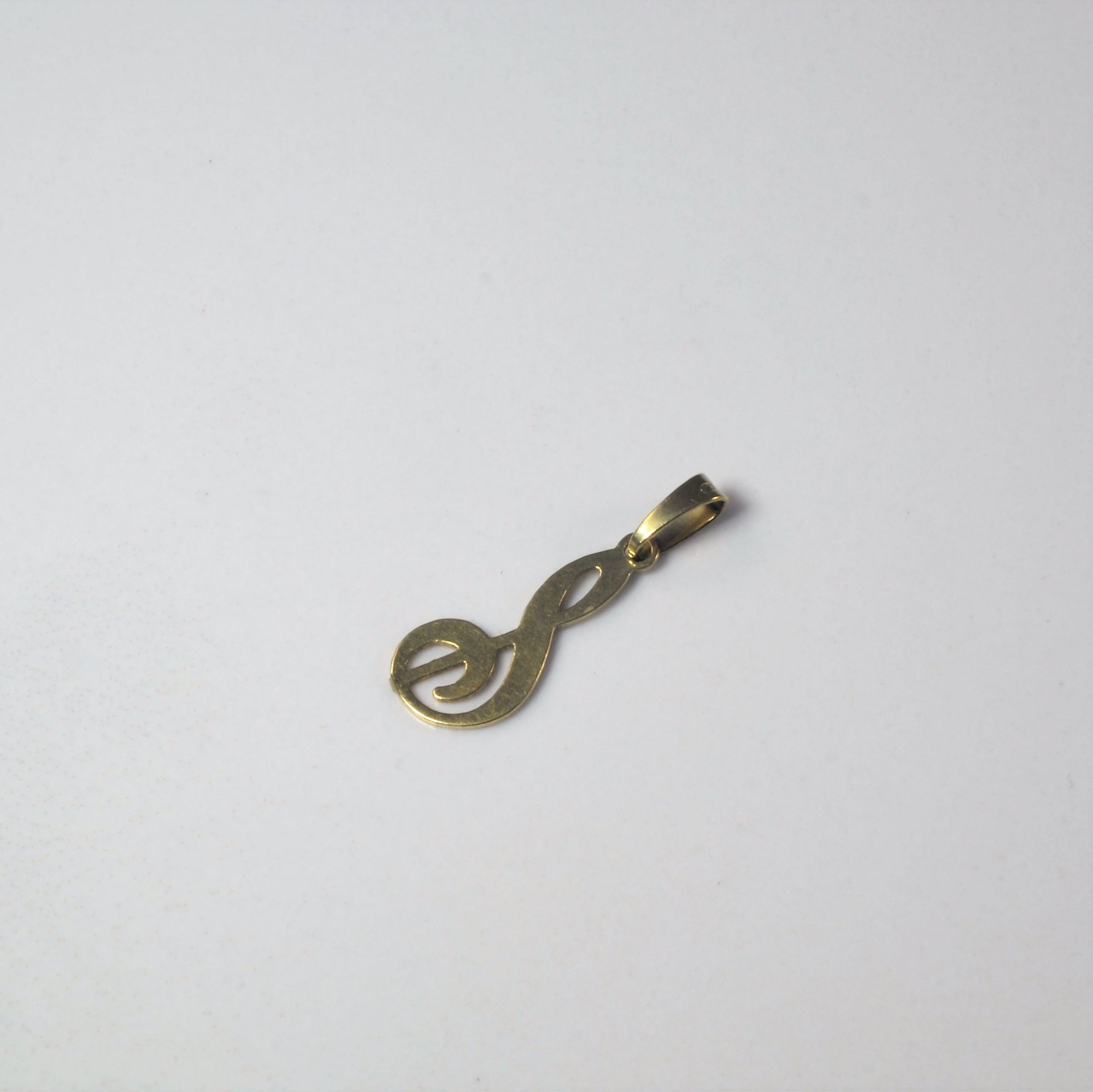 Yellow Gold Treble Clef Pendant |