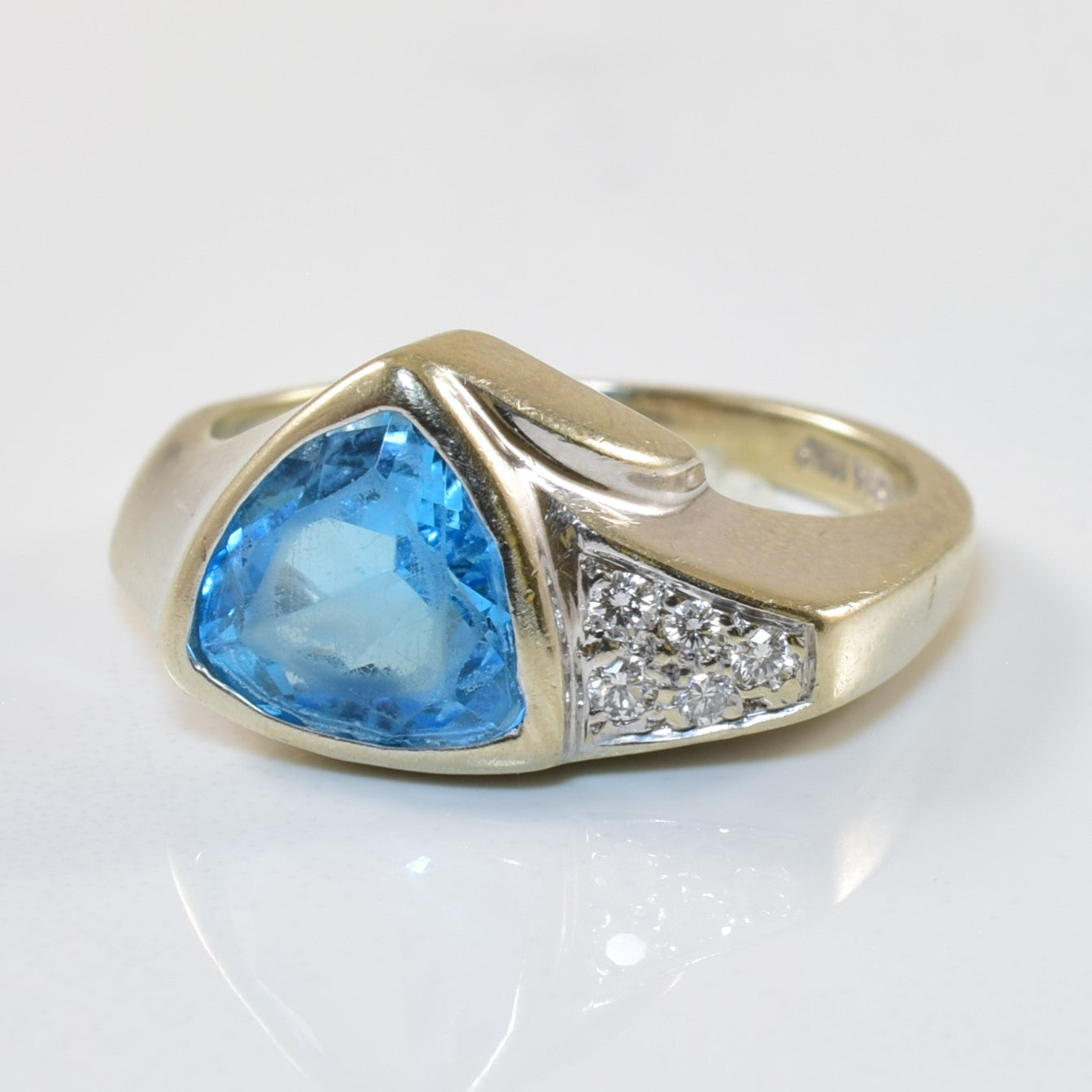 Blue Topaz & Diamond Ring | 2.00ct, 0.05ctw | SZ 4.75 |