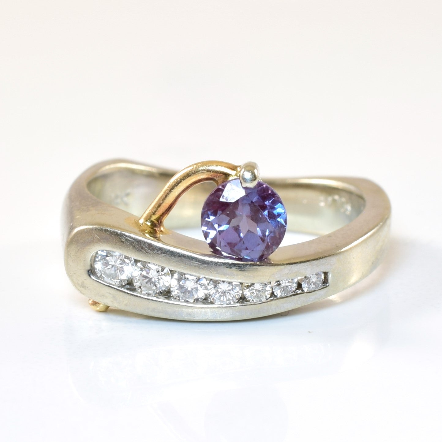 Colour Changing Sapphire & Diamond Ring | 0.55ct, 0.20ctw | SZ 7 |