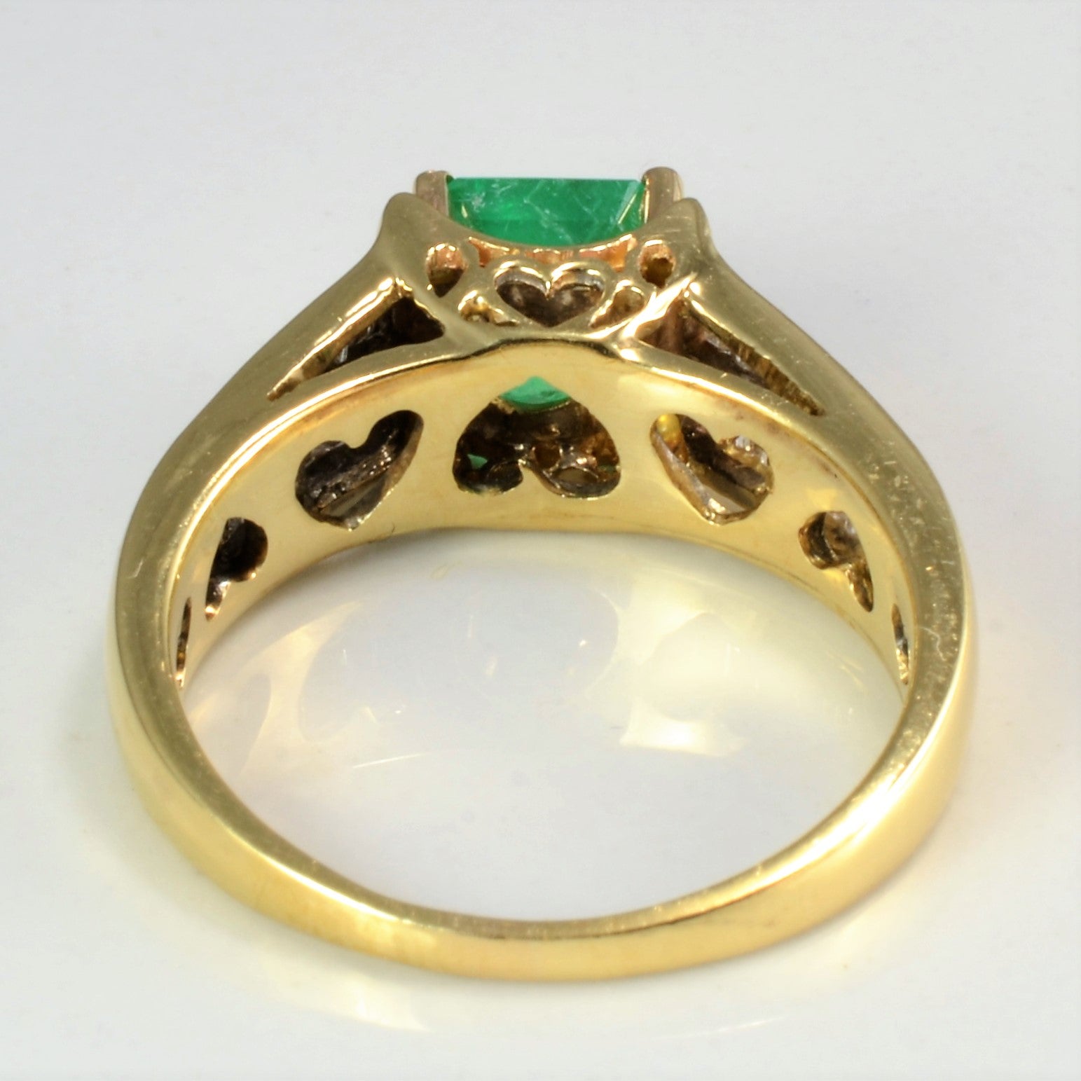 Emerald & Channel Diamond Ladies Ring | 0.50 ctw, SZ 8 |