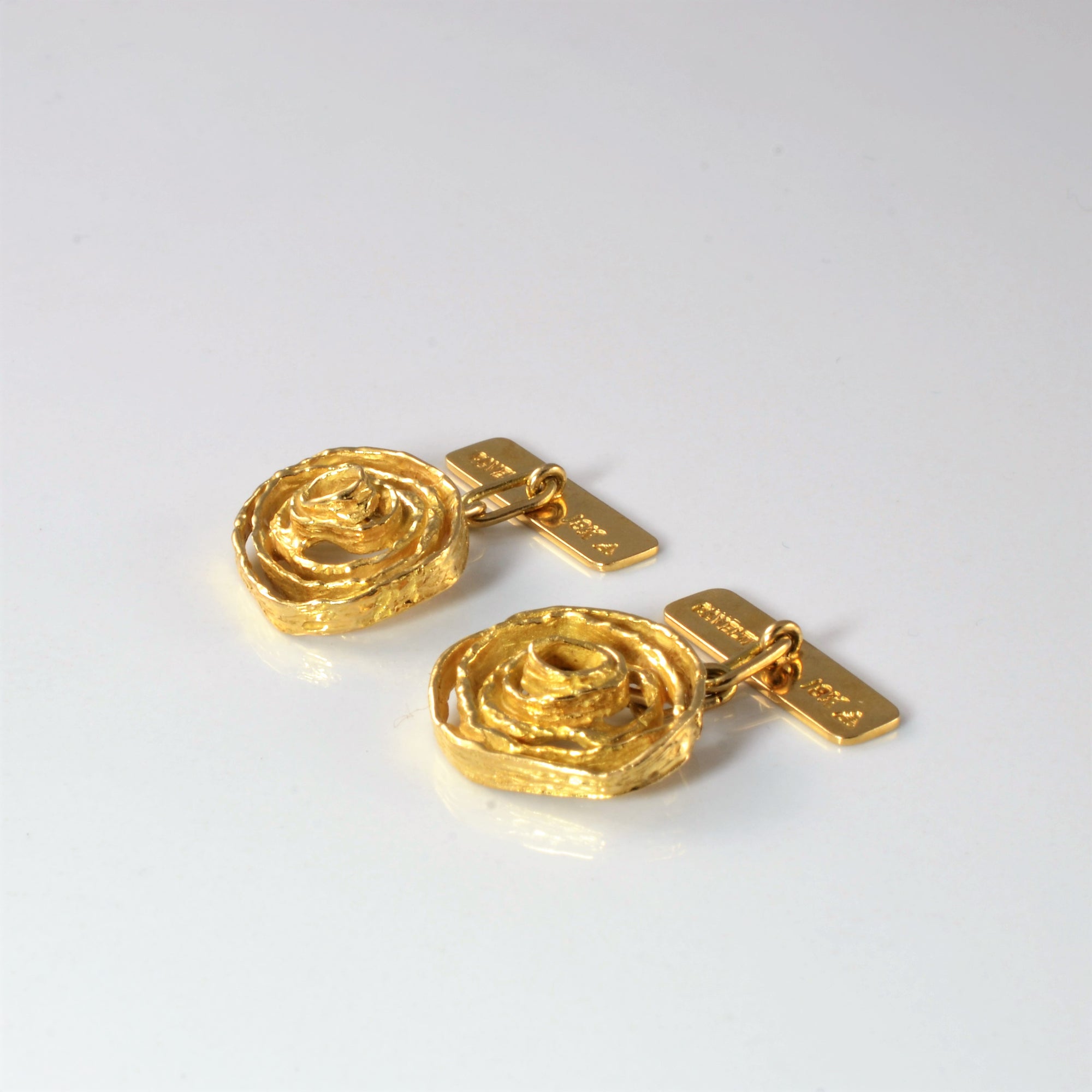 'Cavelti' Gold Spiral Cufflinks