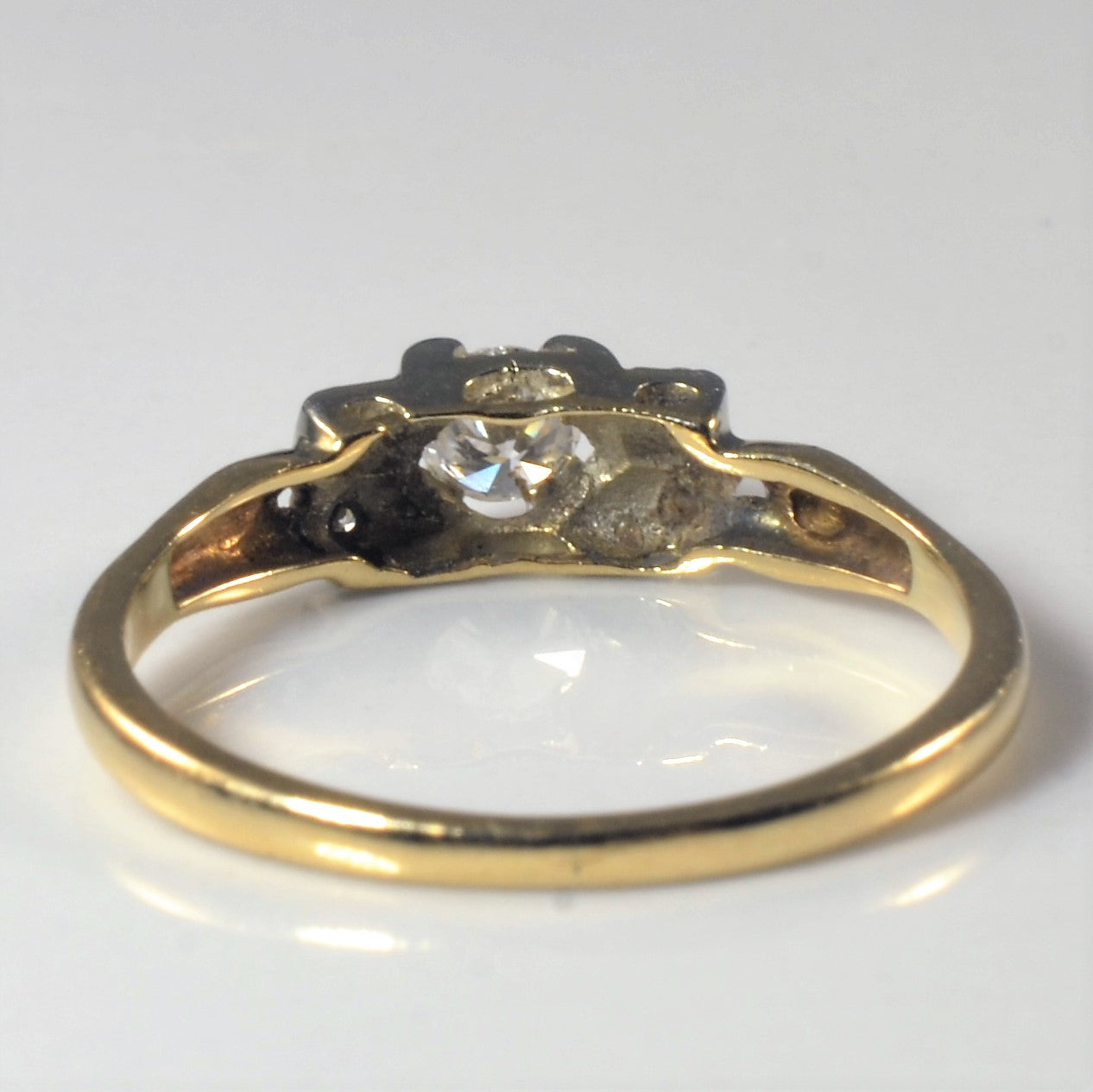 Retro Era Diamond Ring | 0.15ctw | SZ 4.75 |