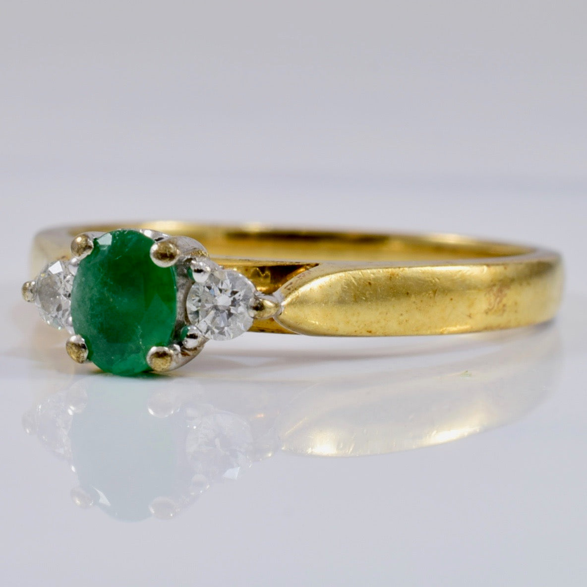 High Set Emerald and Diamond Ring | 0.09 ctw SZ 7.25 |