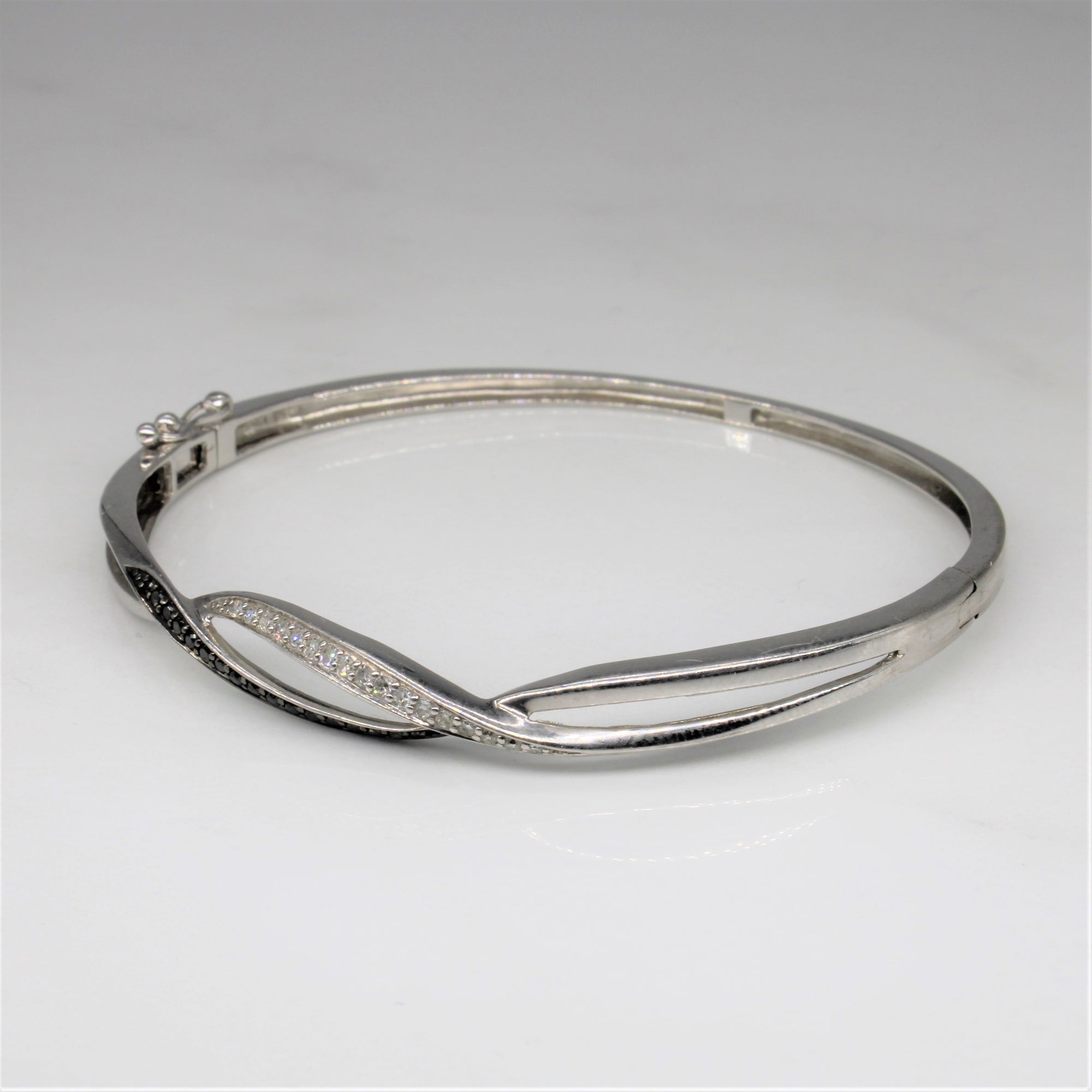 Black & White Diamond Bangle Bracelet | 0.16ctw | 6.5