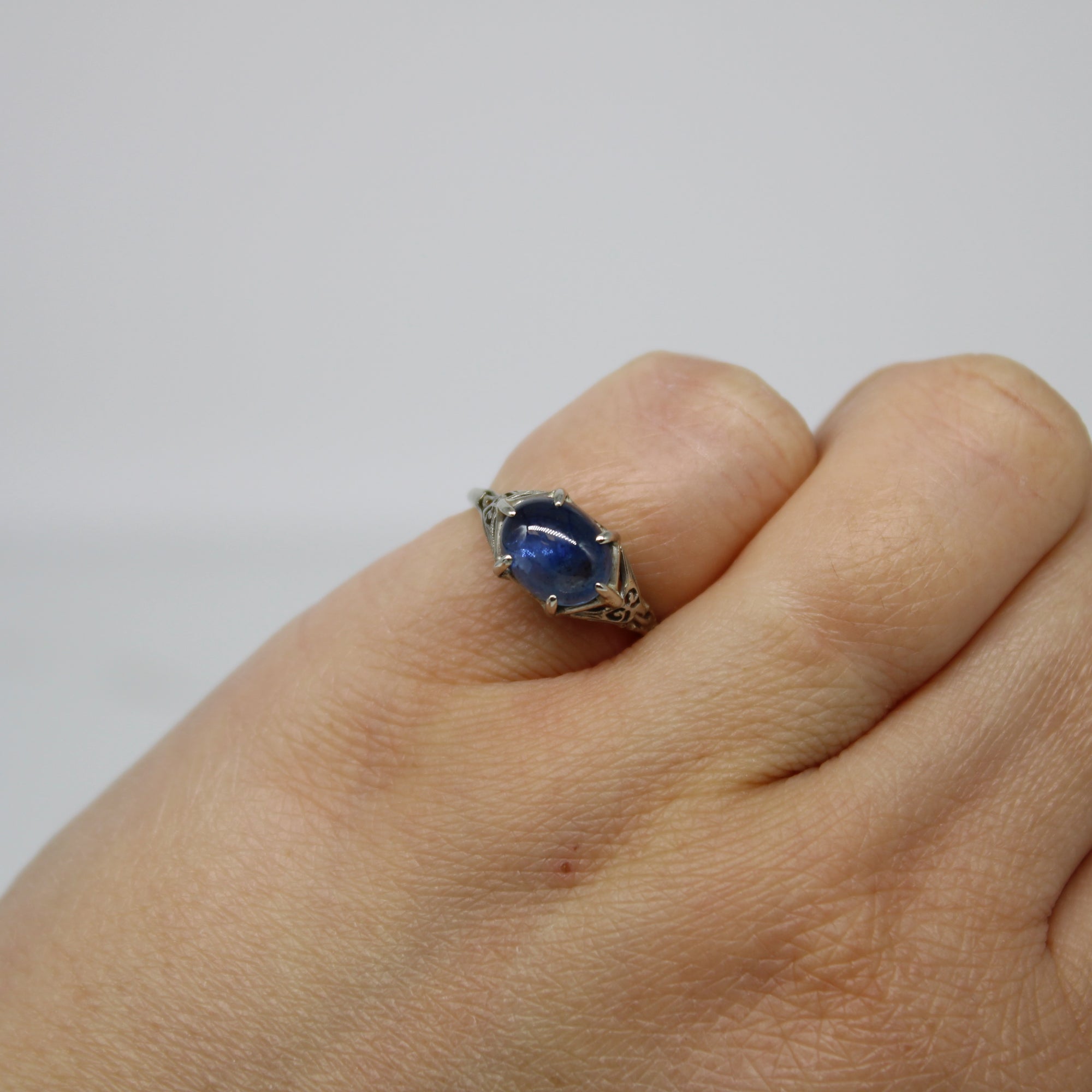 'Bespoke' Art Deco Cabochon Sapphire Ring | 3.02ct | SZ 6 |