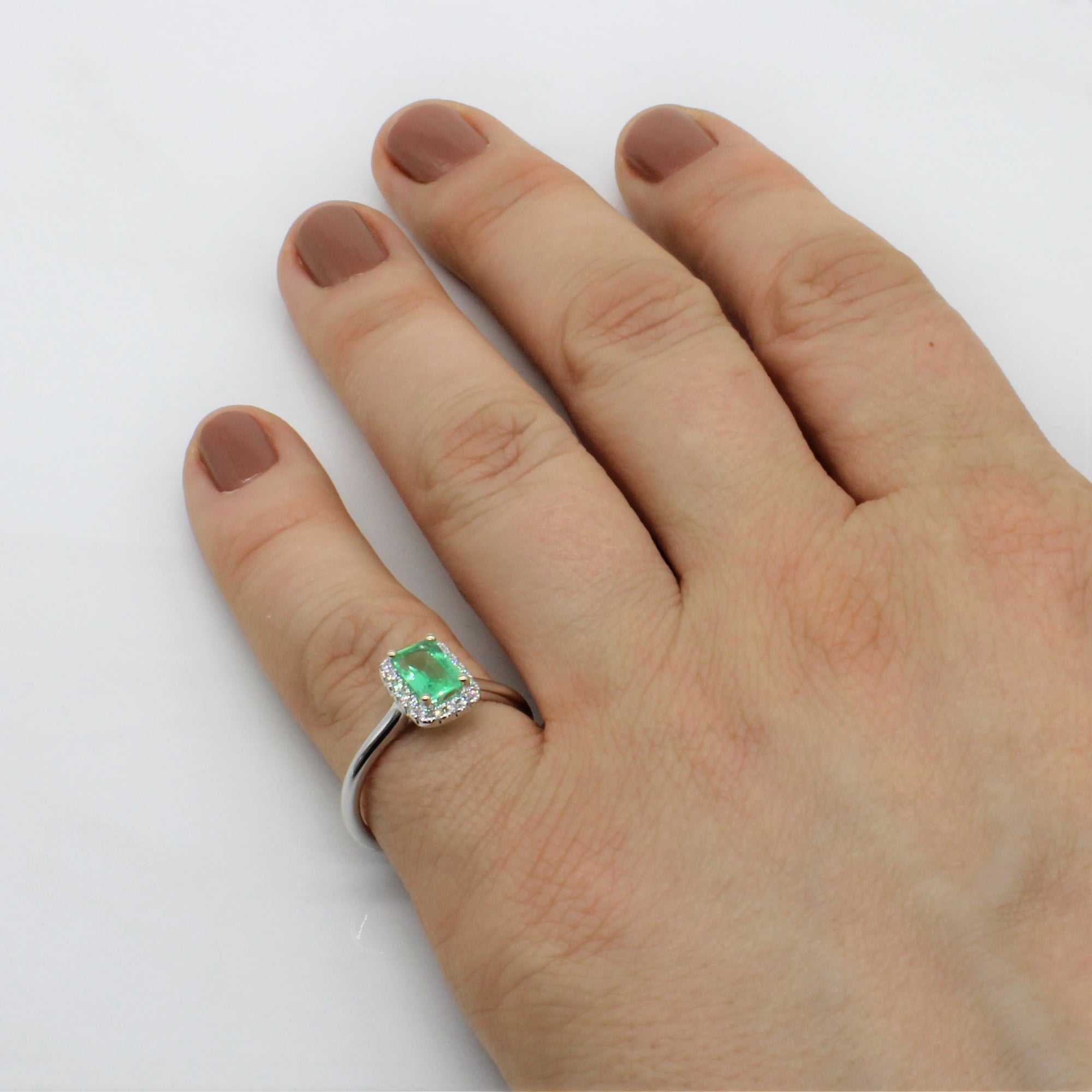 Emerald & Diamond Halo Ring | 0.58ct, 0.14ct | SZ 6.5 |