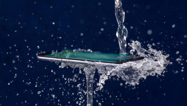 Pros and Cons of waterproof smartphones lexuma blog IPX7 submersion of water resistant protection