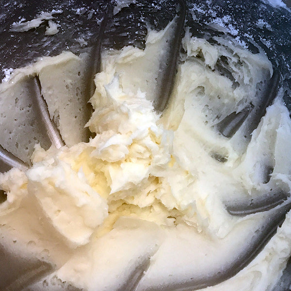 vanilla-frosting-in-mixer