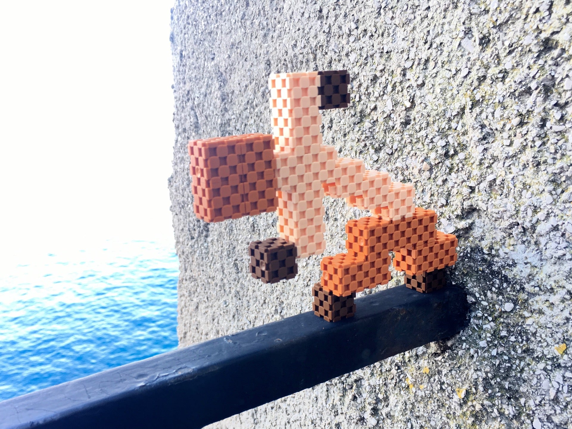 runner made with Lini cubes