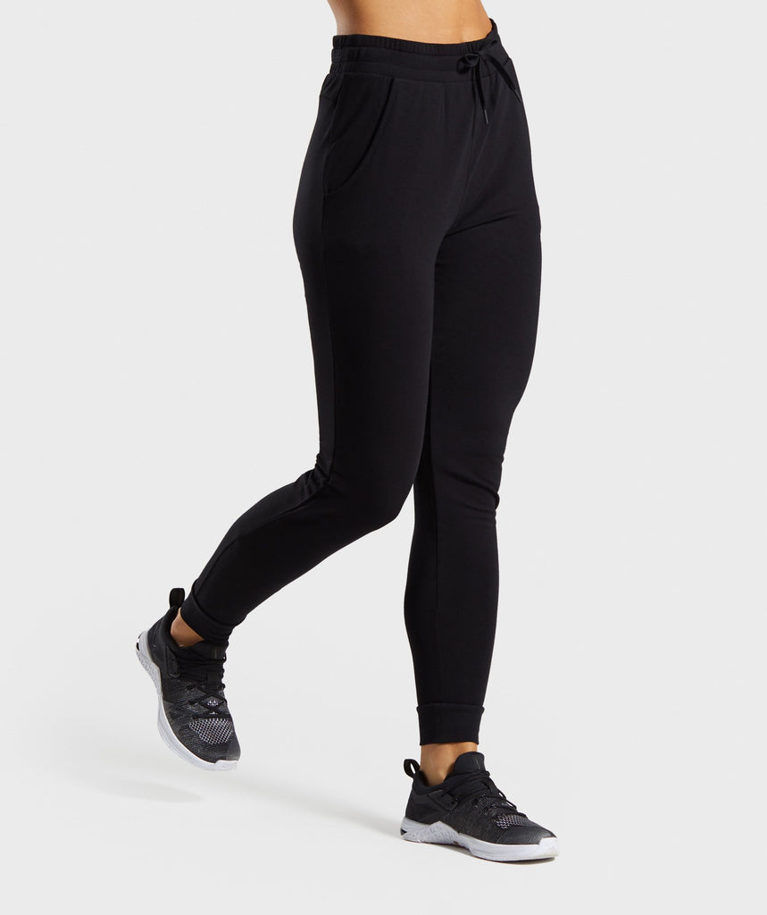 black workout joggers