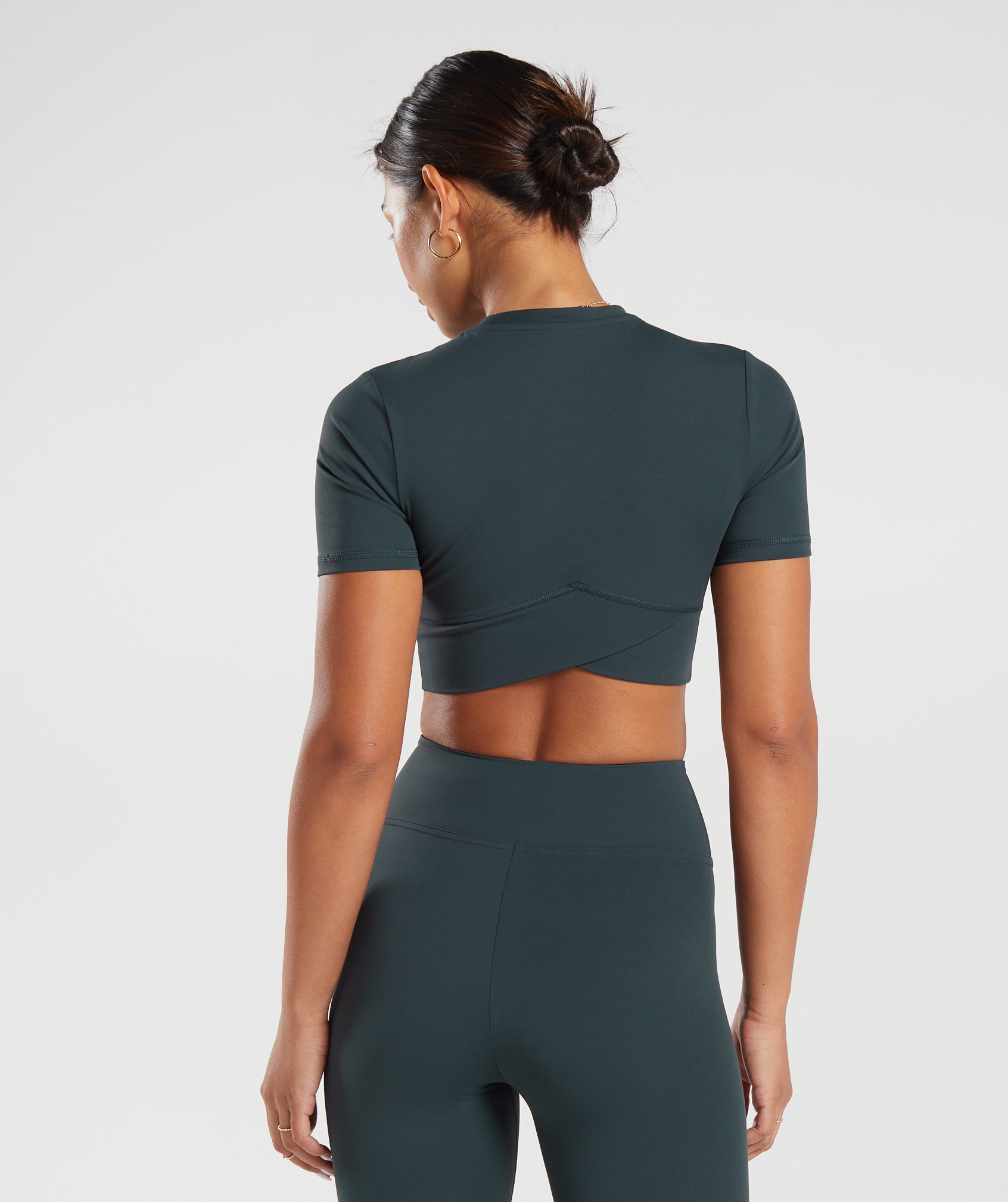 Gymshark Elevate 3/4 Sleeve Crop Top - Desert Sage Green - Extra Small