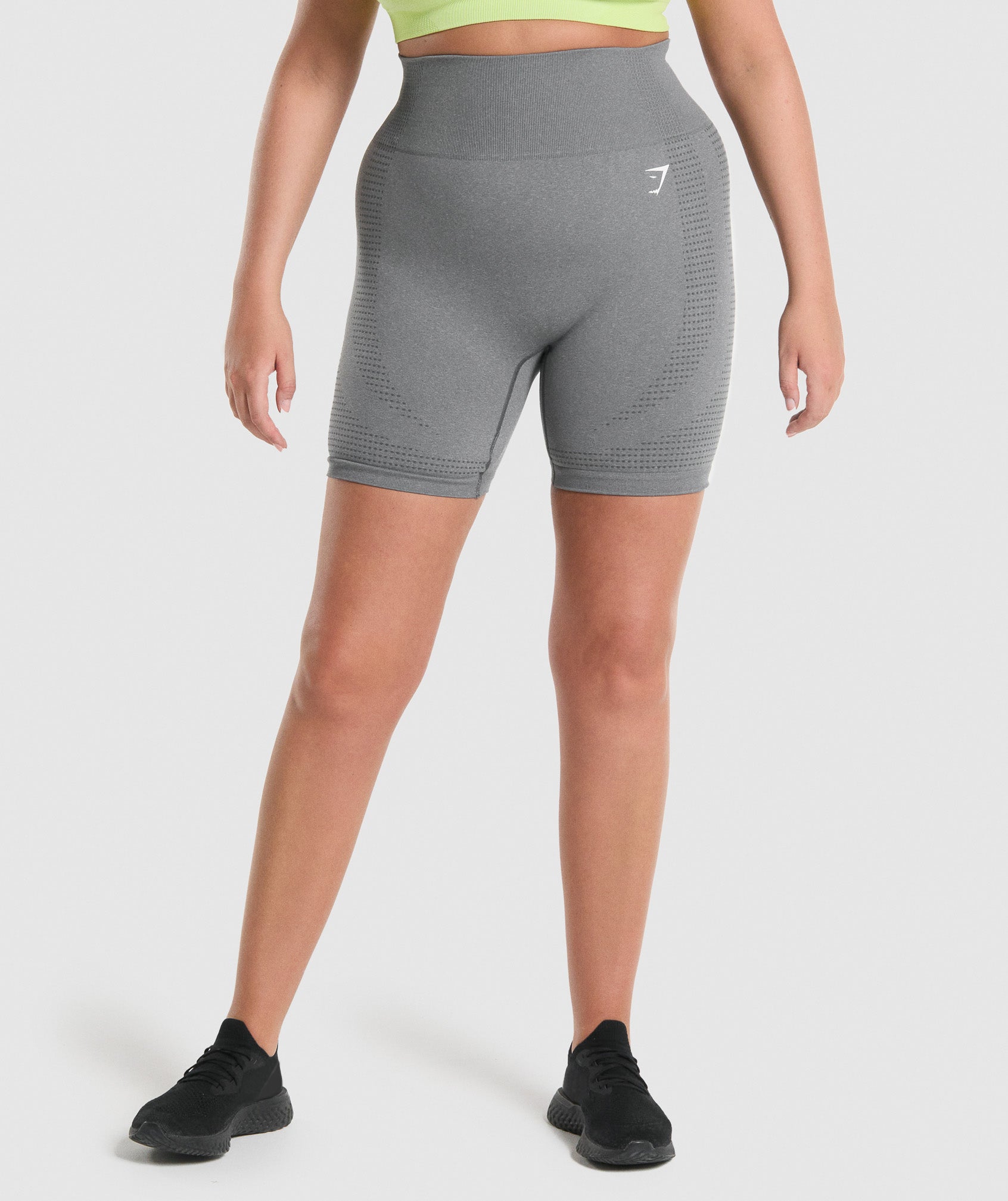 Gymshark Vital Seamless 2.0 Shorts - Woodland Green Marl  Fitness wear  outfits, Running clothes, Gym clothes women