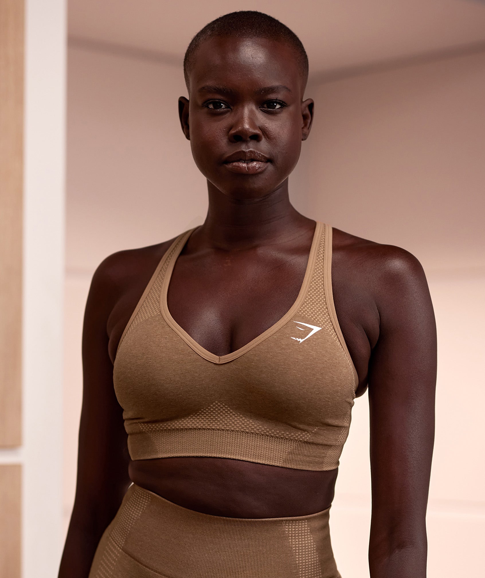 Gymshark Vital Seamless 2.0 V Neck Sports Bra - Fawn Marl