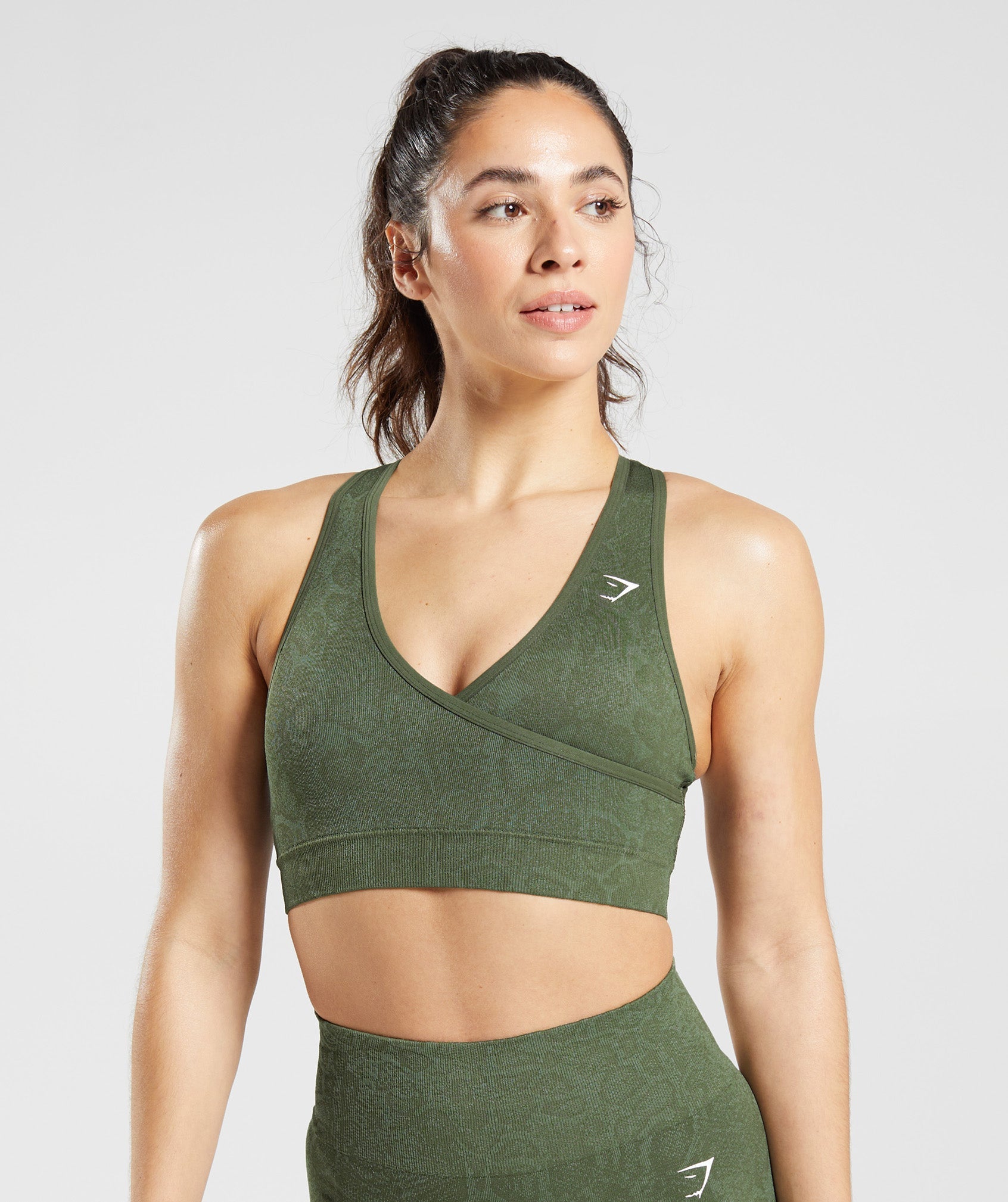 Gymshark Adapt Animal Seamless Sports Bra - Willow Green/Core Olive