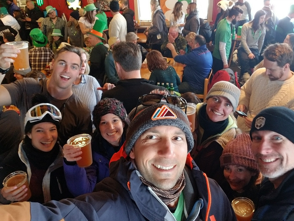 Five Tips to Successfully Après Ski Out at a Ski