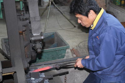 Sukenari Master Hanaki Knife Making