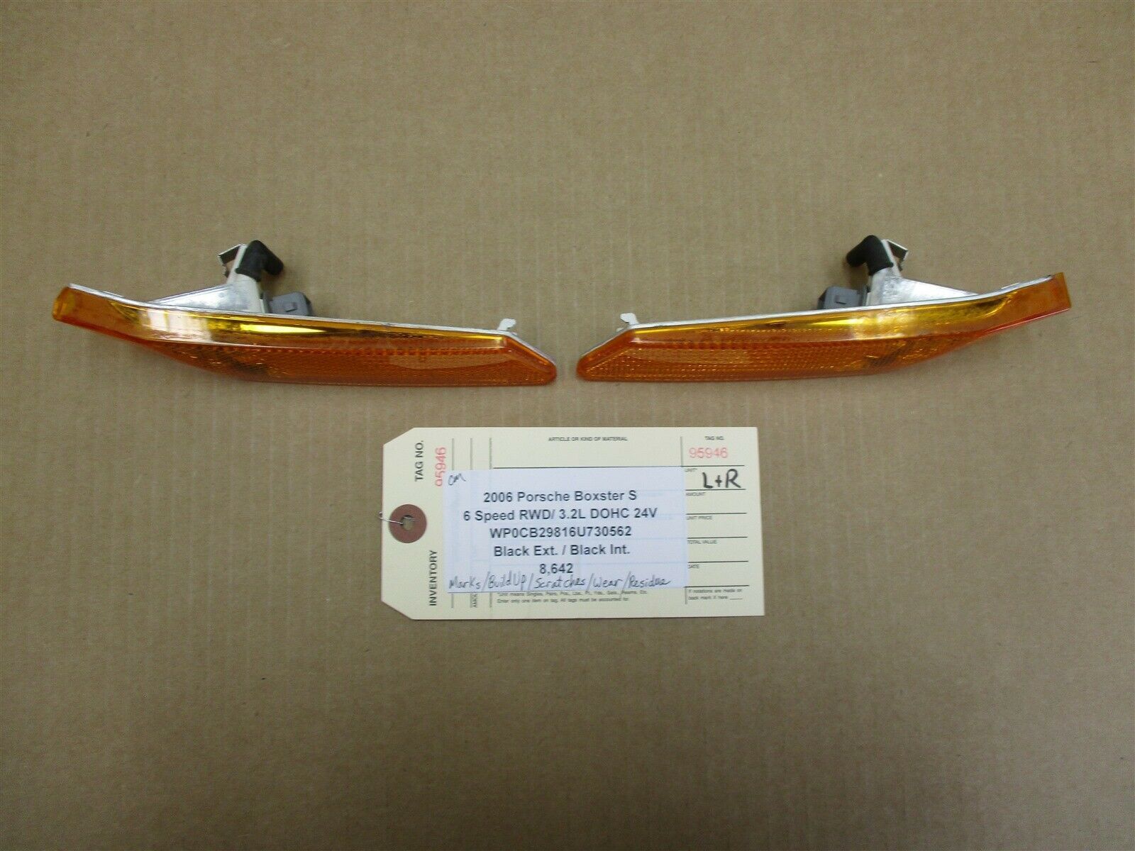 06 Boxster S Porsche 987 L R TURN SIGNAL LIGHTS 99763103301 99763103401 8,642