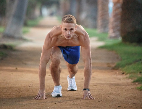 Man getting ready to run for a cardio workout