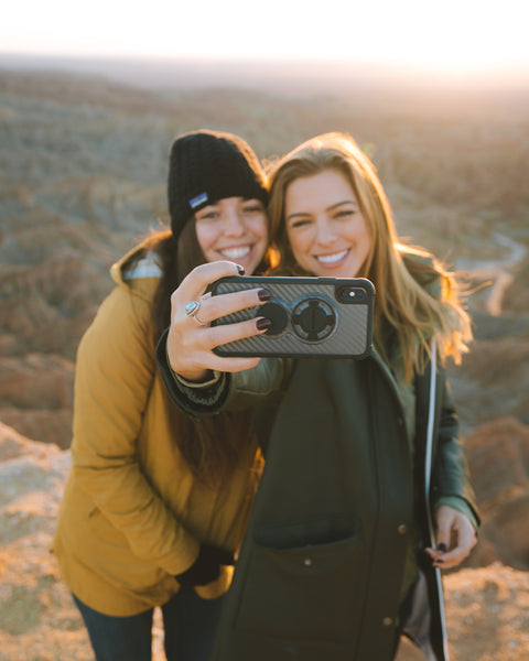 rokform spring travel guide selfie
