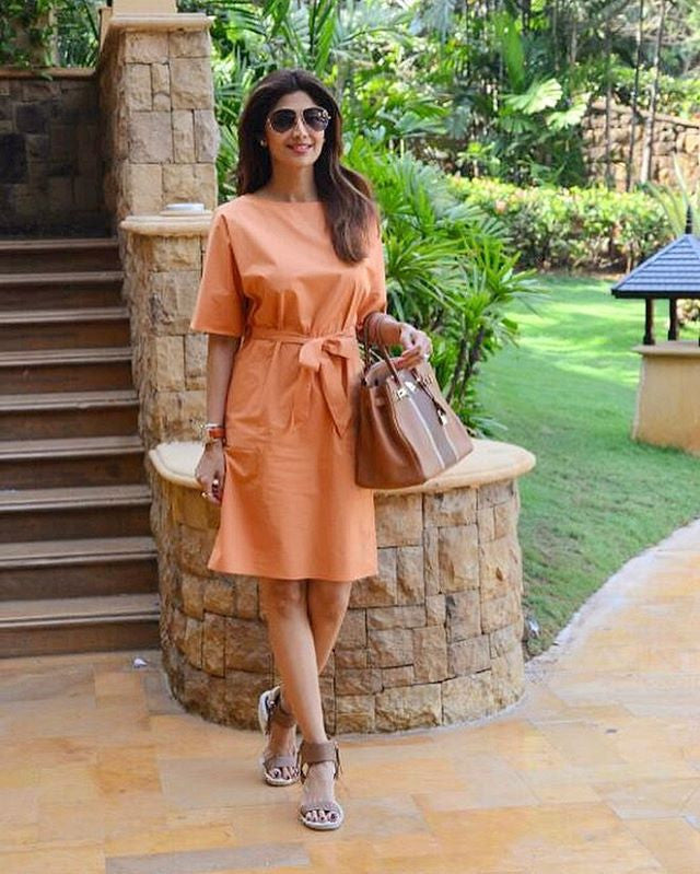 Shilpa Shetty monotone look in this Jigsaw dress with Dolce Vita Tan wedges