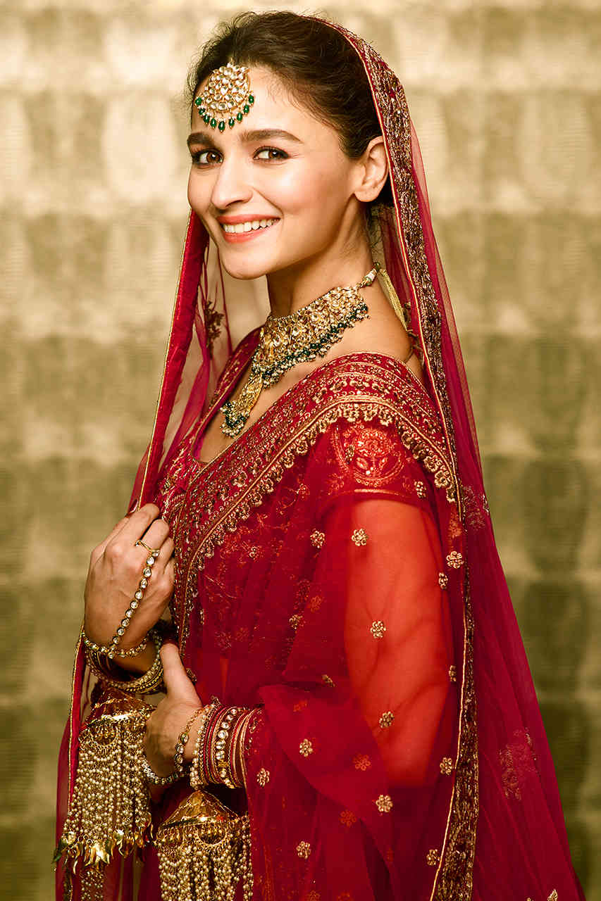 Alia Bhatt in Beautiful Ethnic Red Bridal Velvet Lehenga