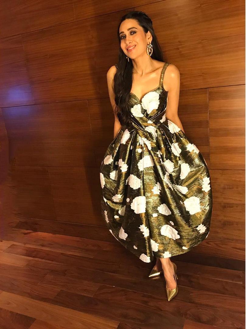 Karisma Kapoor Looked Pretty in Paule Ka Dress