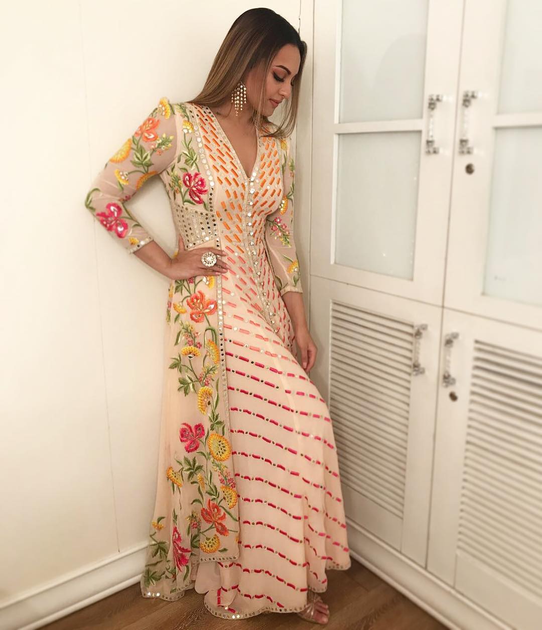 Get Gorgeous This Diwali With Sonakshi Sinha’s Festive Ready Look