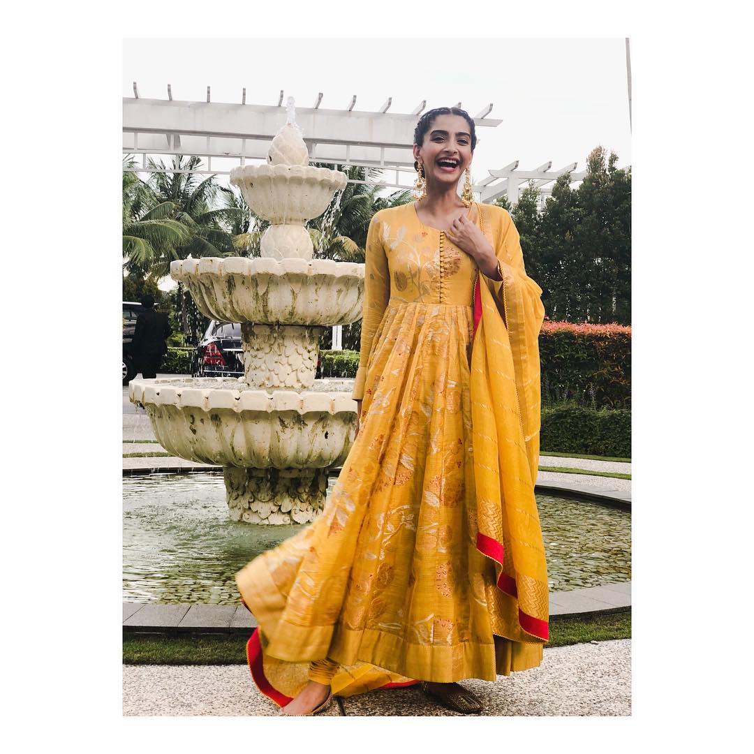 Sonam-Kapoor-in-Bright-Yellow-Anarkali-From-Designer-Gaurang-Shah's-Collection