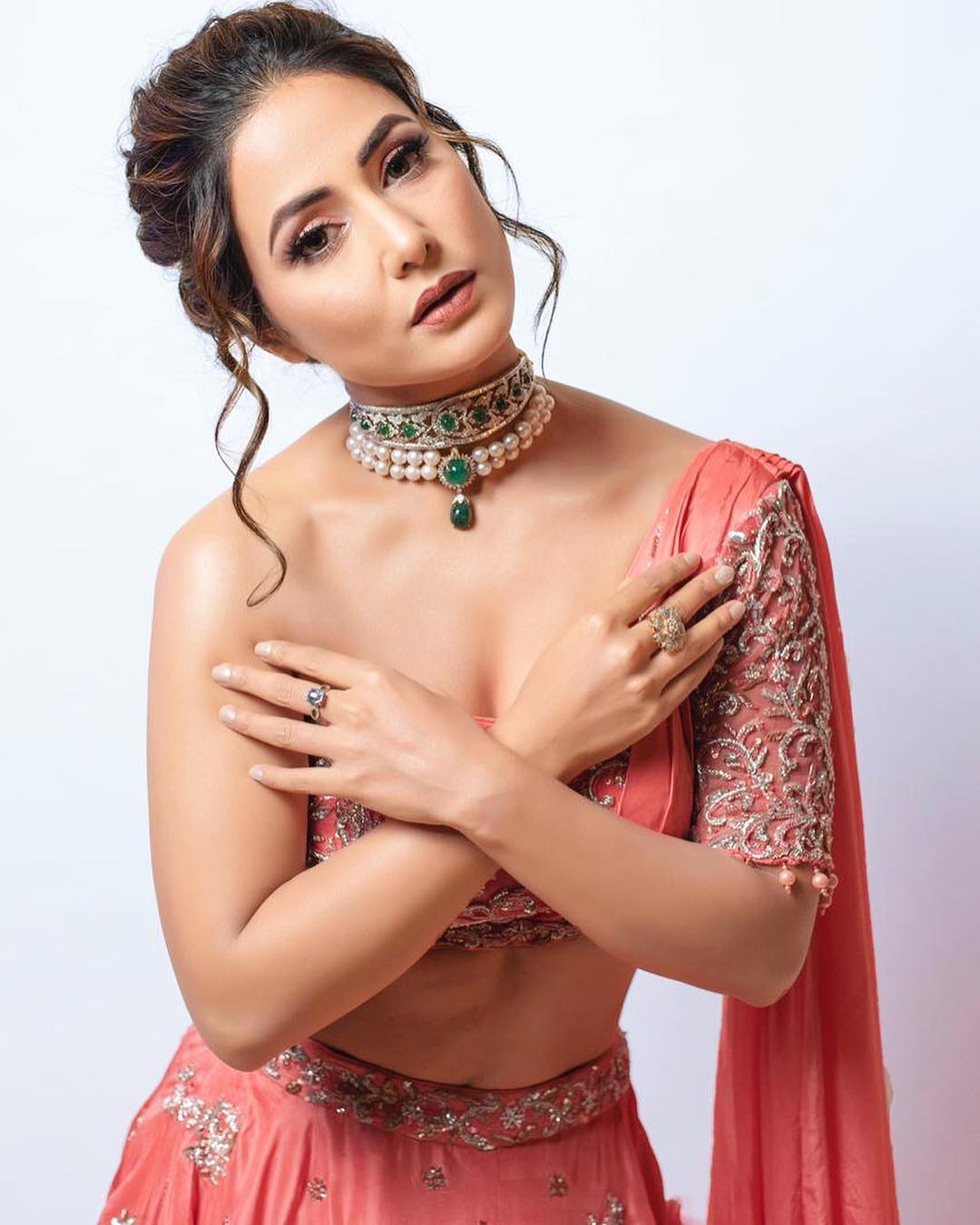 Bombay-Times-Fashion-Week:-Hina-Khan-in-Peach-Colored-Lehenga-Choli 
