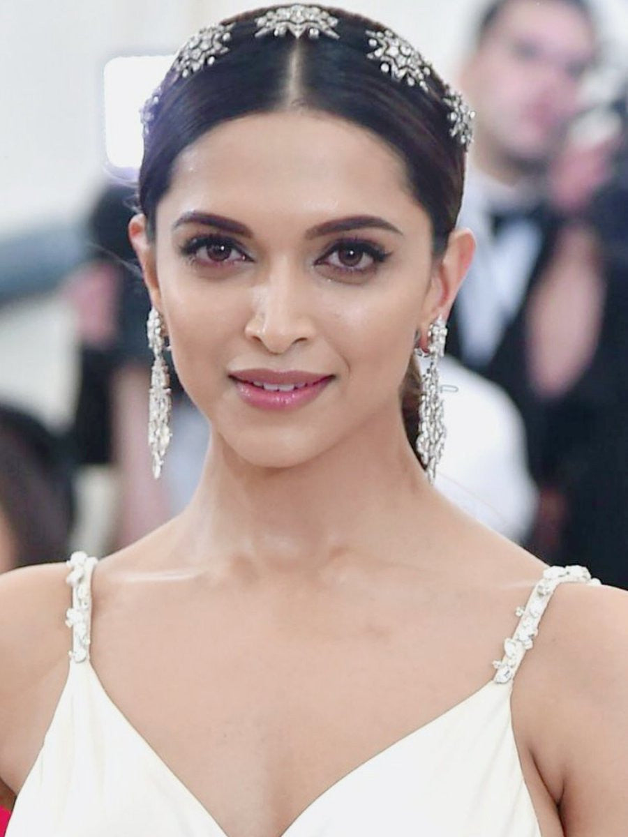 Deepika Padukon looked gorgeous in Tommy Hilfiger silk white gown at the Met Gala 2017