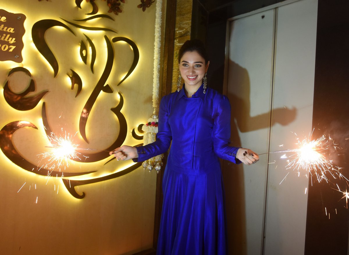 Tamannaah Bhatia Looked Radiant At Diwali Celebration