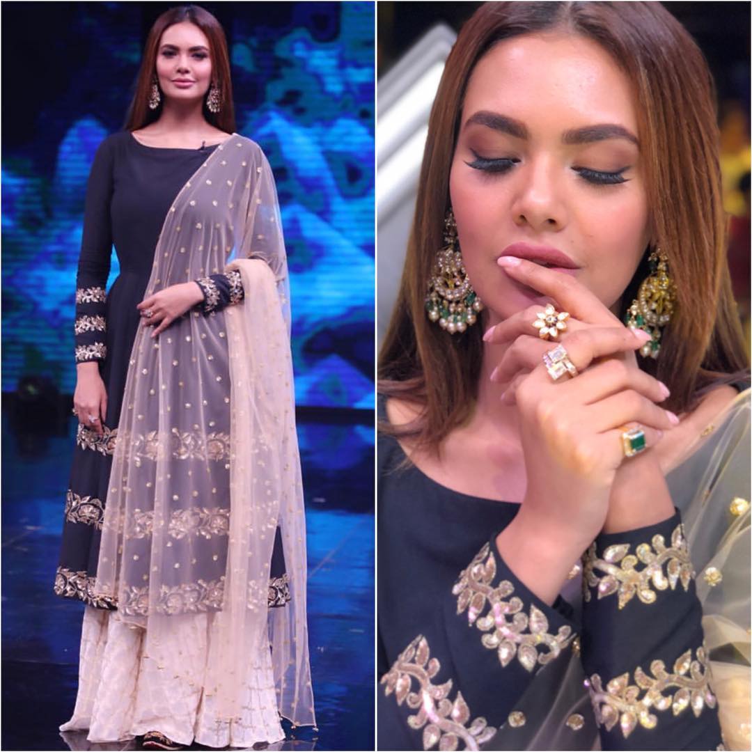 Esha-Gupta-in-Ranian's-Designer-Black-Anarkali-Kurta-With-Skirt-Set