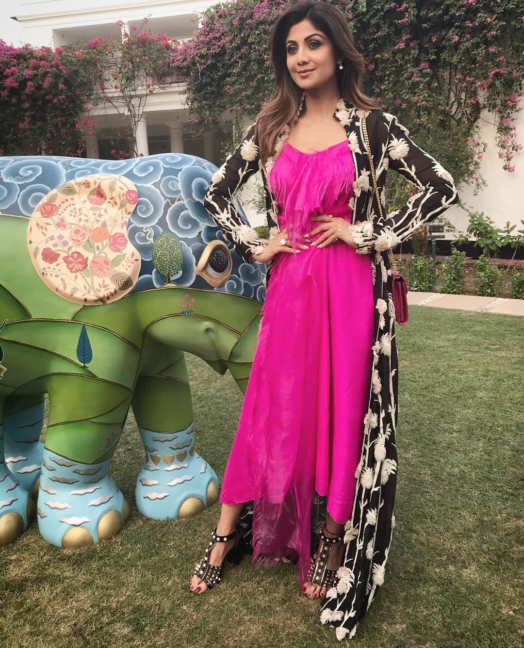 Shilpa Shetty Looked Amazing In A Pink Dress By Anamika Khanna