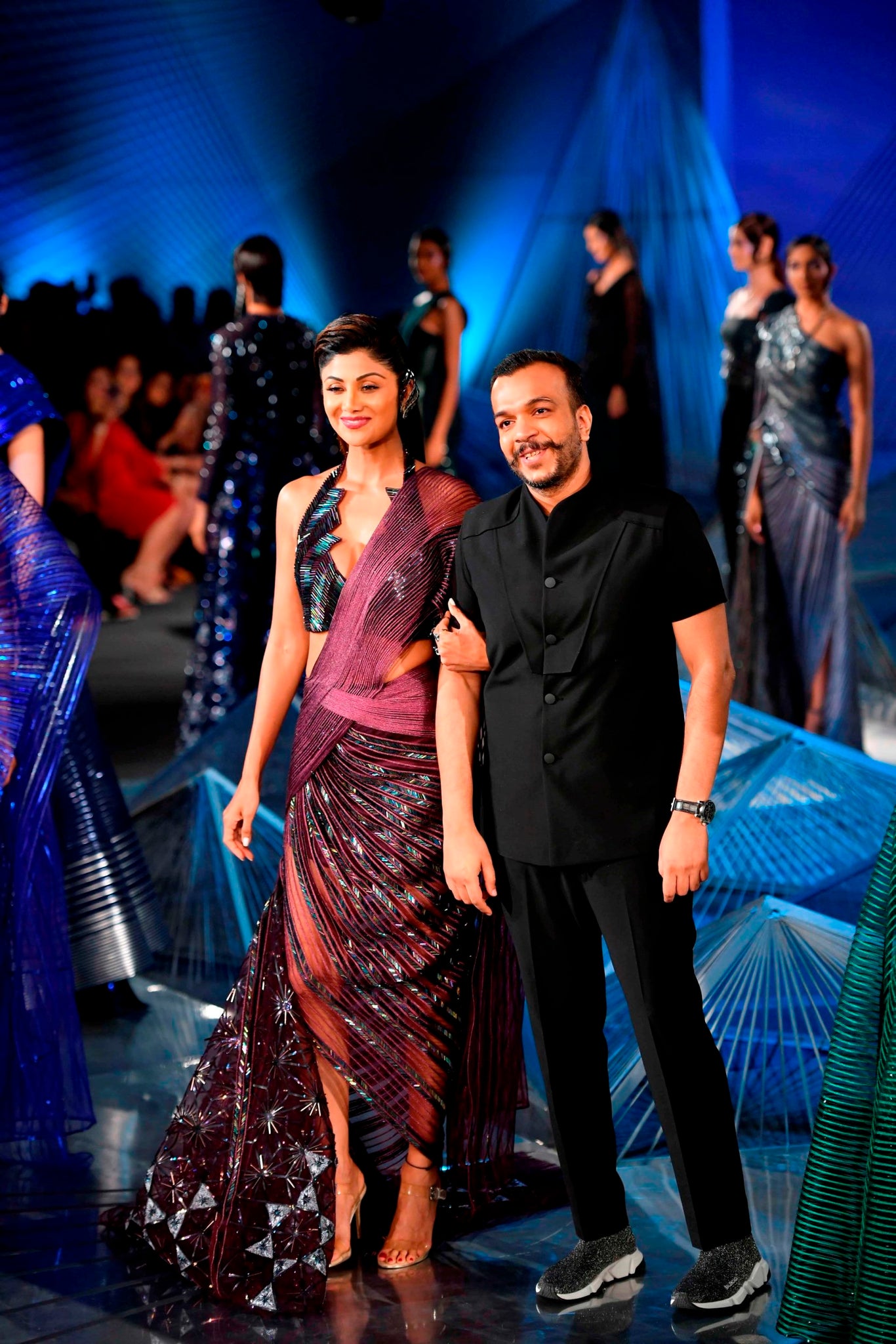 Amit-Aggarwal's-couture-collection-Crystalis-makes-its-debut-at-India-Couture-Week-2018