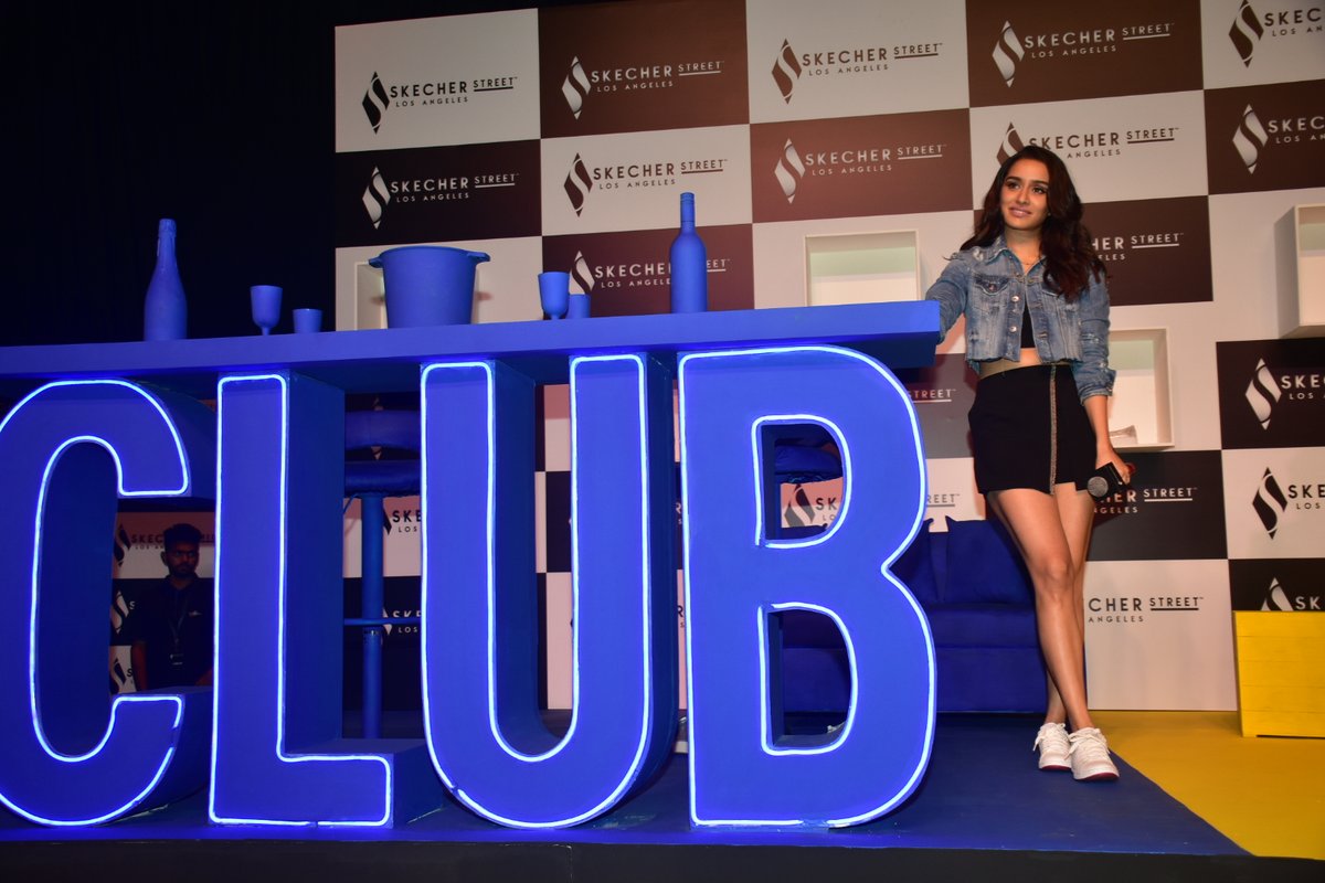  Shraddha Kapoor Proves This Denim Jacket With Skorts Trend Is Still Going Strong