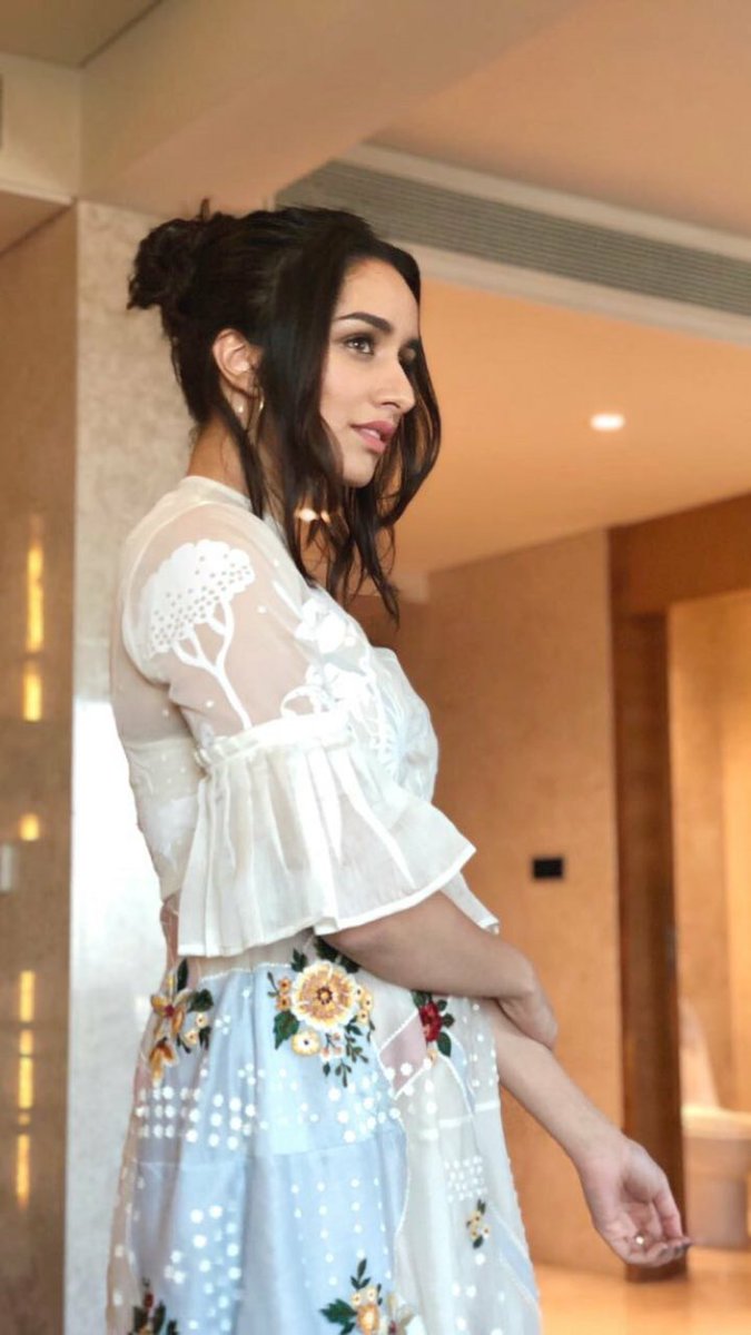 Shraddha Kapoor Shows Us How To Dress Up in All-White With Glamorous Style