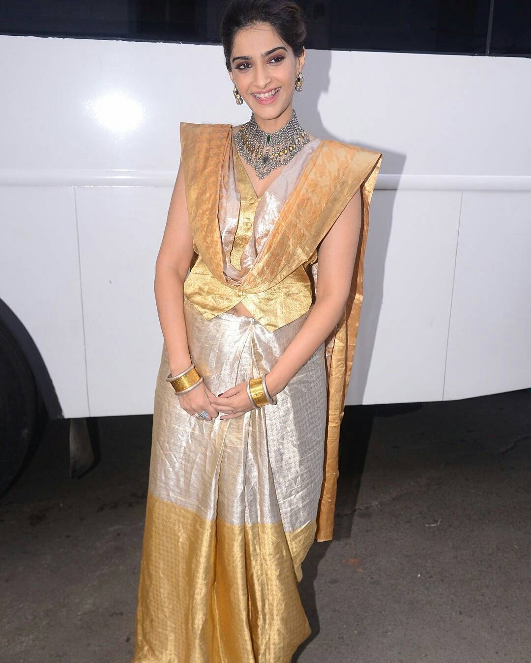 Sonam Kapoor Nailed The Ethnic Look Silver And Gold Cotton Silk