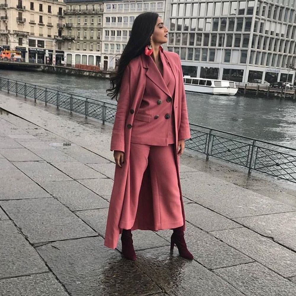 Sonam Kapoor’s Pink Winter Layered Look is Perfect For These Winter Days